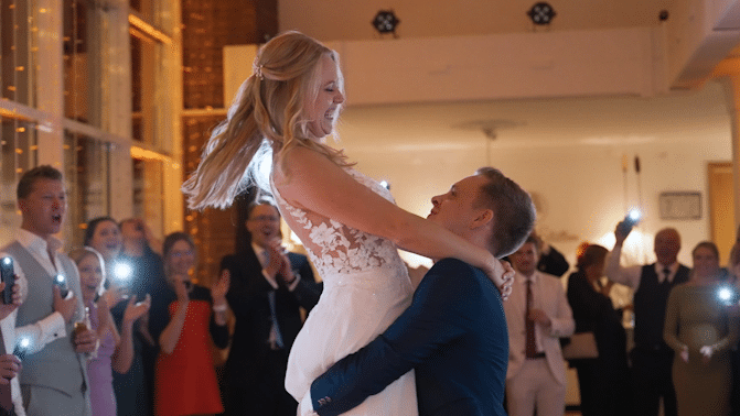 Hochzeit von Leonie und Niklas im Landgut Stüttem, Wipperfürth - HochzeitsDJ Chris Migge